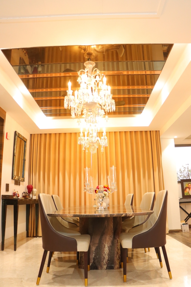 Interior Design – The Gold Leaf