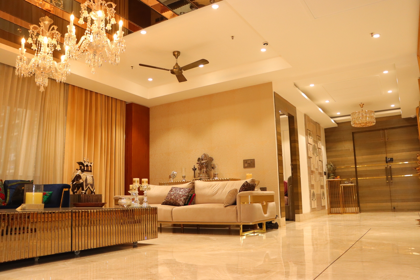 Interior Design – The Gold Leaf